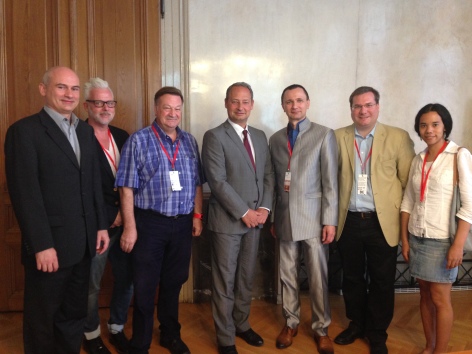 SPÖ-Klubobmann Schieder mit der RKL-Delegation Bild